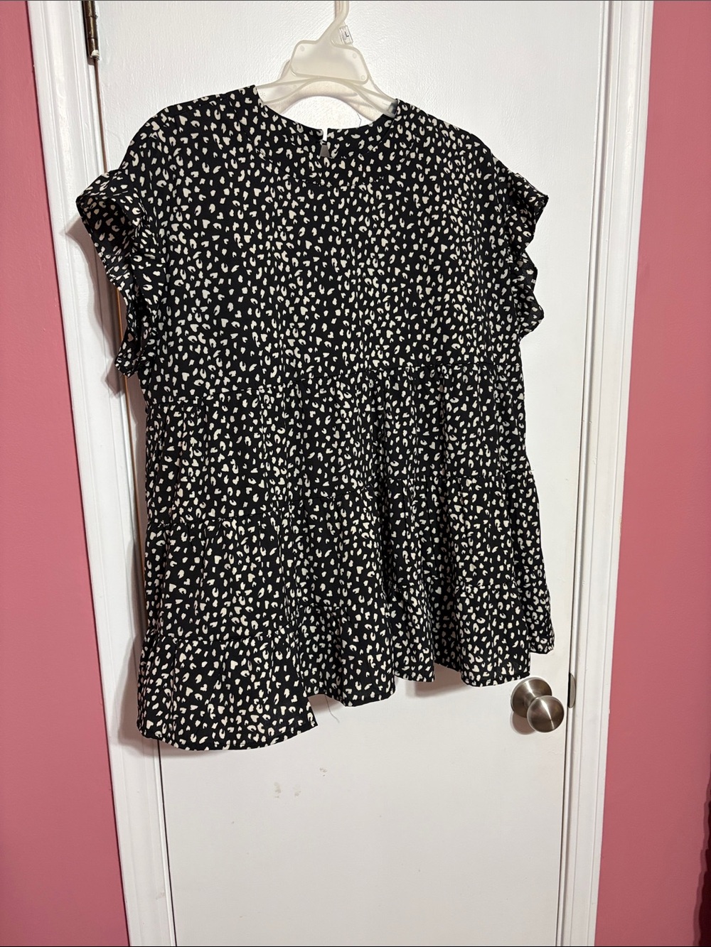 Black and White Printed Ruffle Sleeve Women’s Top
